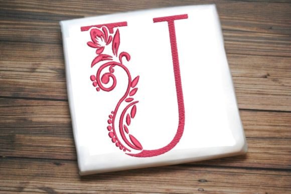 Elegant U Letter Embroidery for Stylish Monogram Projects