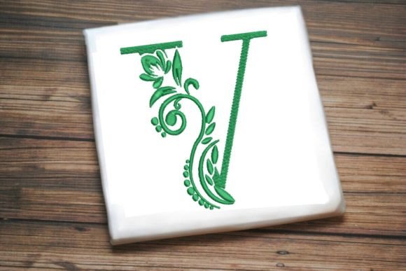 Elegant 'V' Design for Seasonal Embroidery Projects